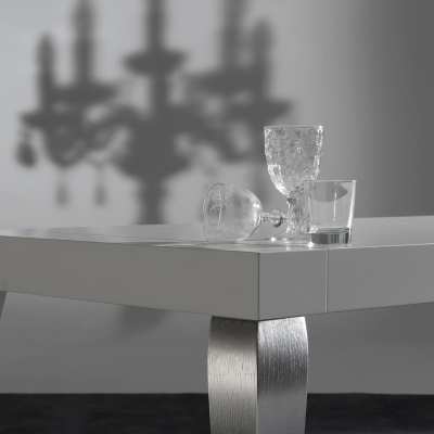 Modern Table Timoteo particular top